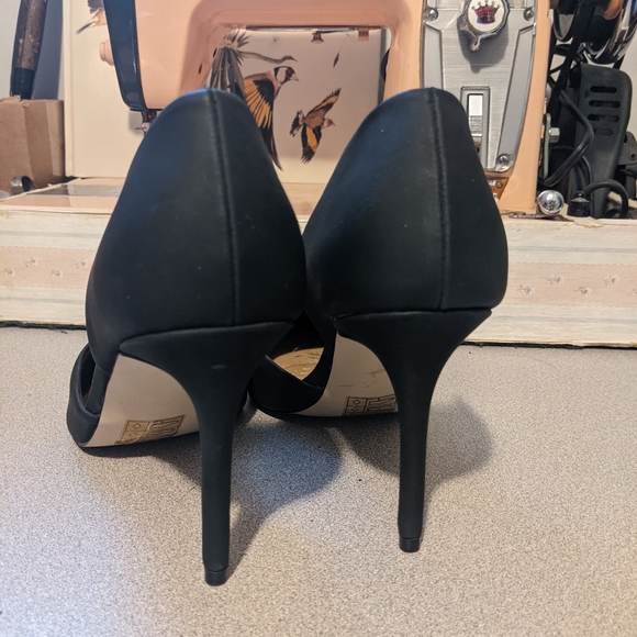 Call it spring Black heels, size 7.5 - Picture 8 of 10